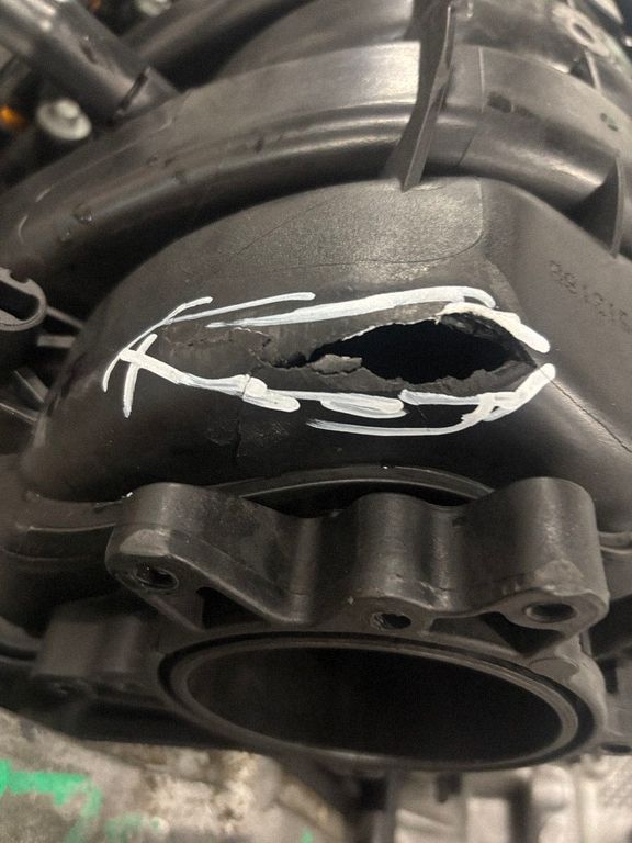 4892457PA Dodge Charger Engine, Skladom v EÚ — foto 5 z 7