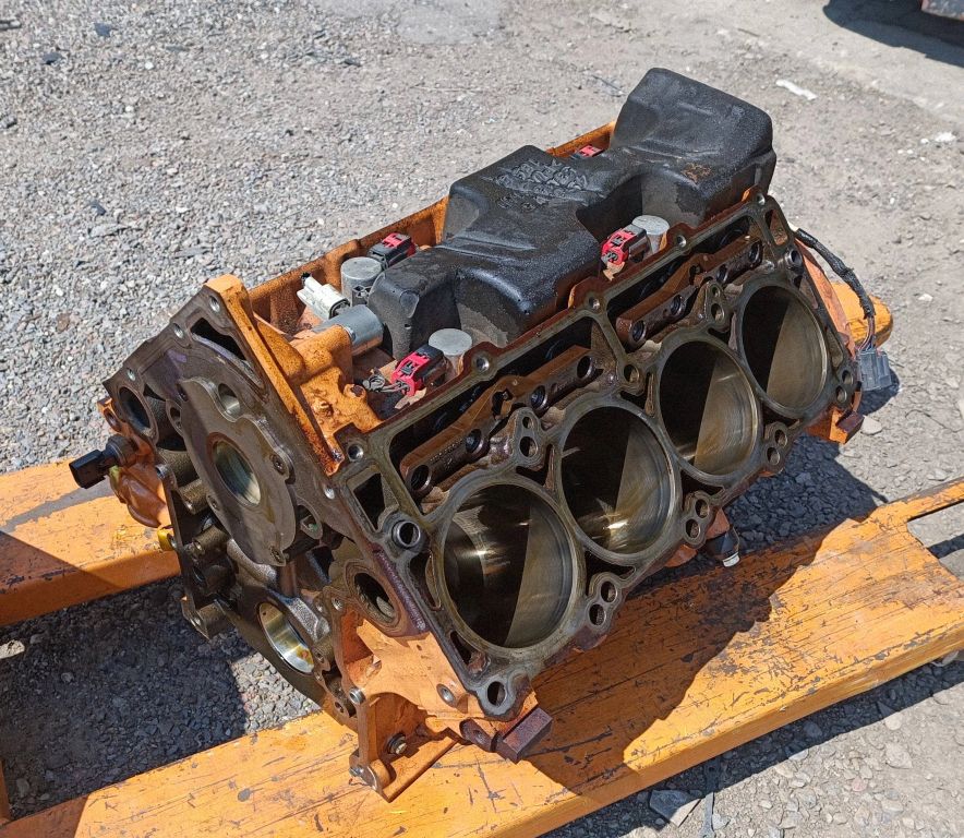 Dodge Charger Engine block, Skladom v EÚ — foto 1