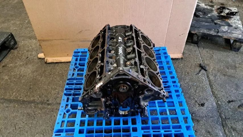 Dodge Charger Engine block, Skladom v EÚ — foto 1
