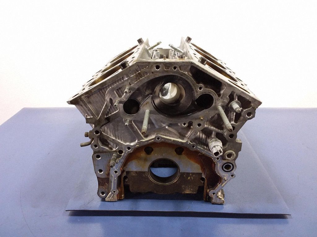 Cadillac SRX Engine block, Skladom v EÚ — foto 1 Cadillac SRX Engine block, Skladom v EÚ — foto 1