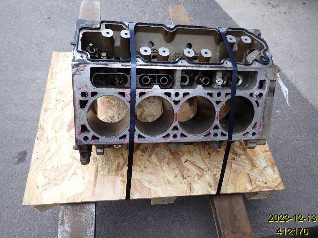 Cadillac Escalade Engine block, Skladom v EÚ — foto 1