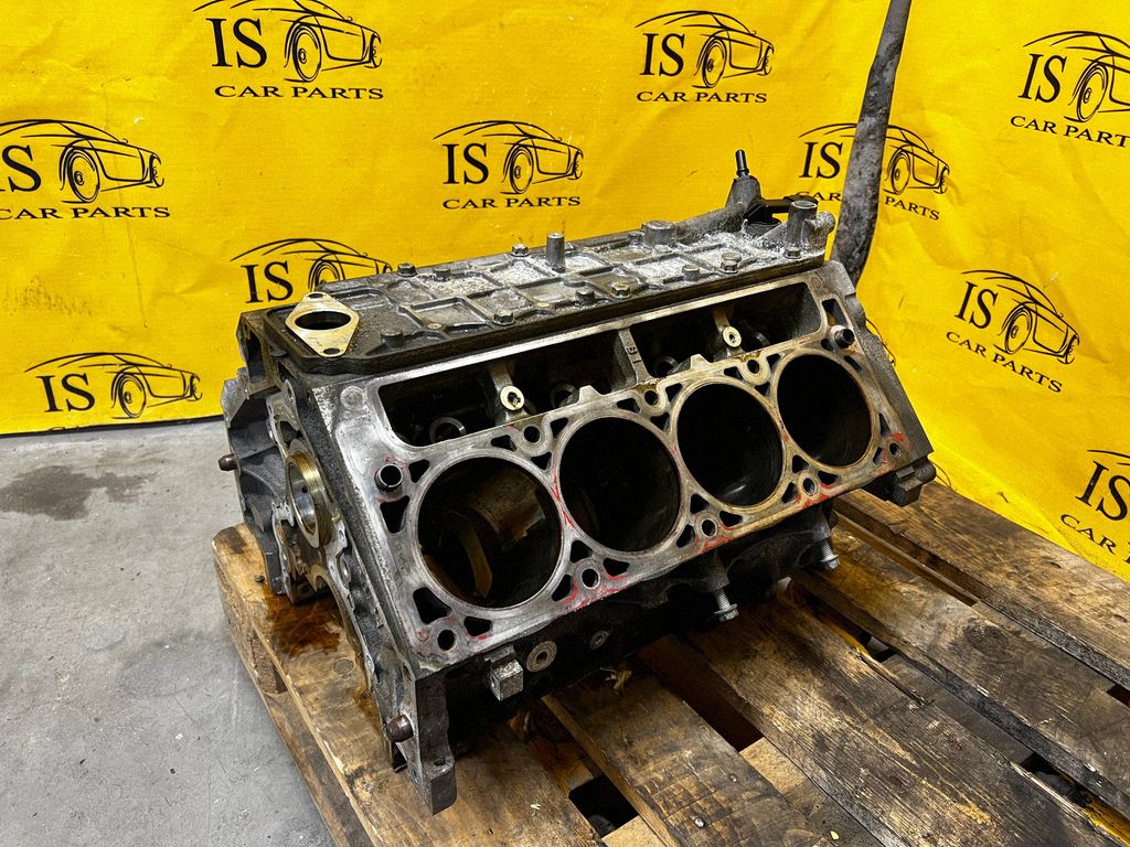 Cadillac Escalade Engine block, Skladom v EÚ — foto 1