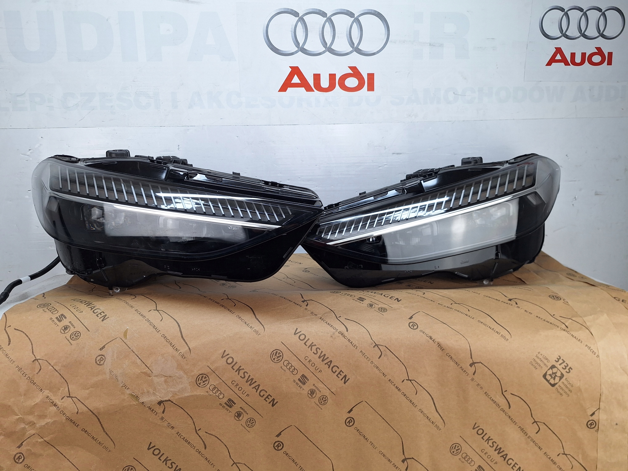 Světlomet — Audi A5, Skladom v EÚ — foto 1