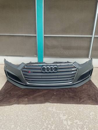 Nárazník — Audi A5, sivá, dovoz USA — foto 1
