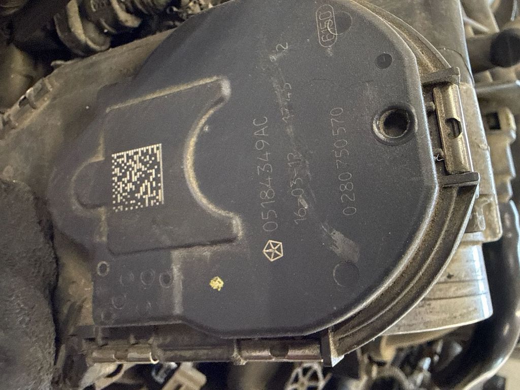 Motor — Jeep Cherokee, Skladom v EÚ — foto 15 z 22