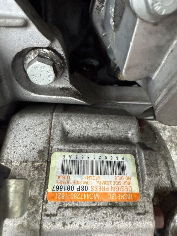 Motor — Jeep Cherokee, Skladom v EÚ — foto 14 z 22