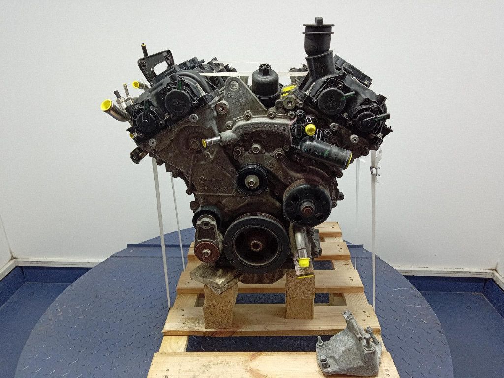 Motor — Jeep Cherokee, Skladom v EÚ — foto 1