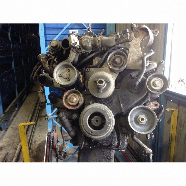 Motor — Jeep Cherokee, Skladom v EÚ — foto 10 z 12