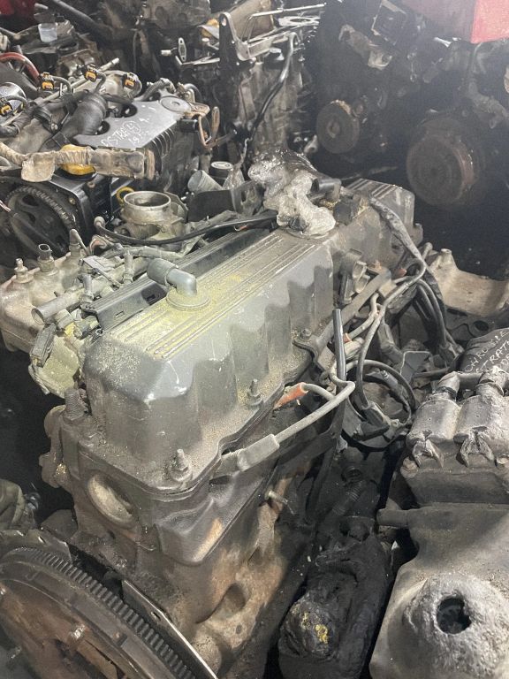 Motor — Jeep Cherokee, Skladom v EÚ — foto 5 z 10