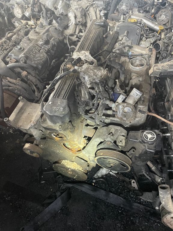 Motor — Jeep Cherokee, Skladom v EÚ — foto 7 z 10