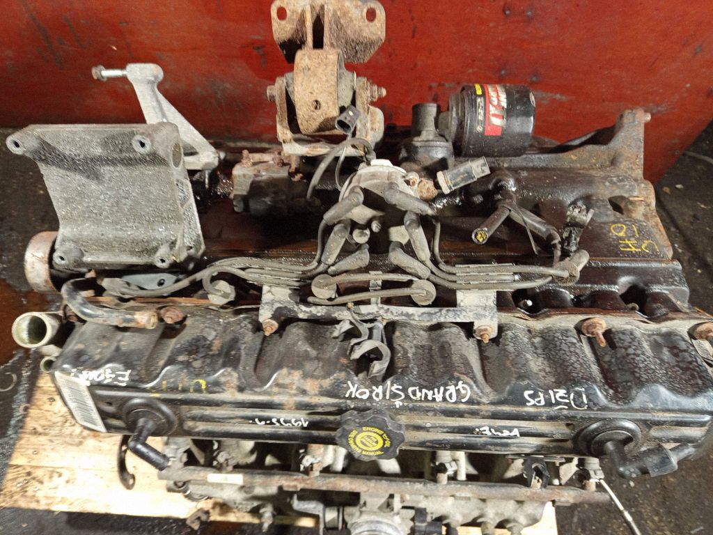 Motor — Jeep Cherokee, Skladom v EÚ — foto 7 z 14