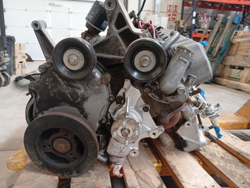Motor — Jeep Cherokee, Skladom v EÚ — foto 5 z 8