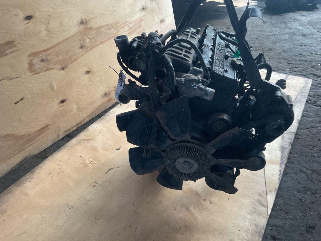 Motor — Jeep Cherokee, Skladom v EÚ — foto 3 z 15