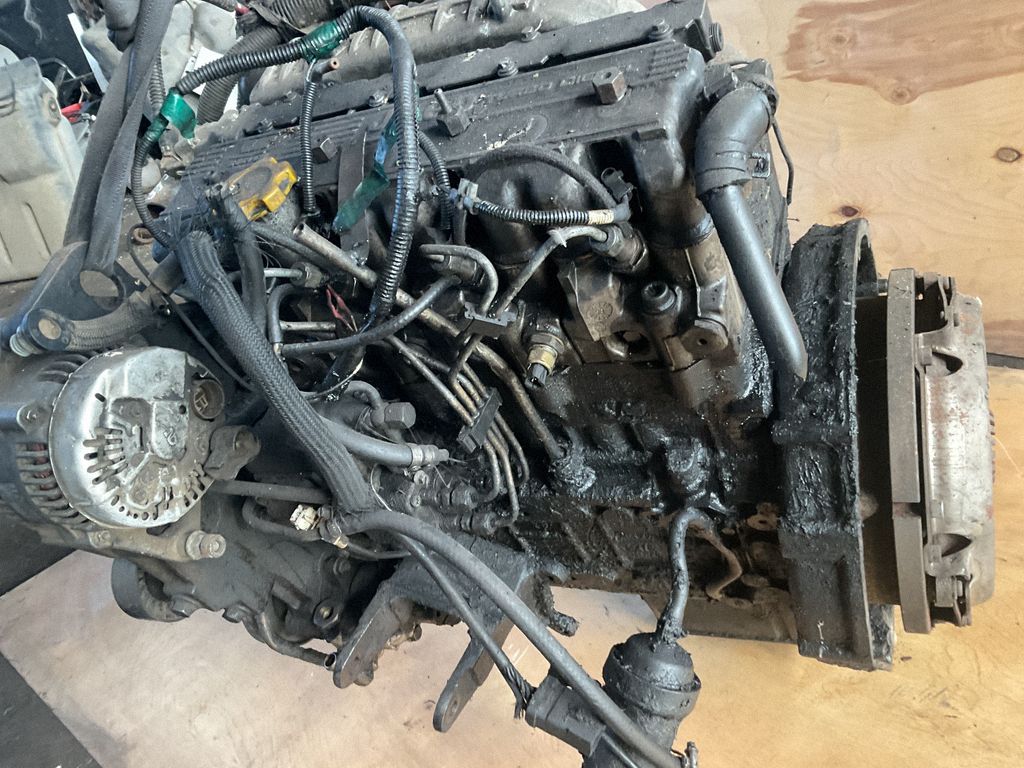 Motor — Jeep Cherokee, Skladom v EÚ — foto 9 z 15