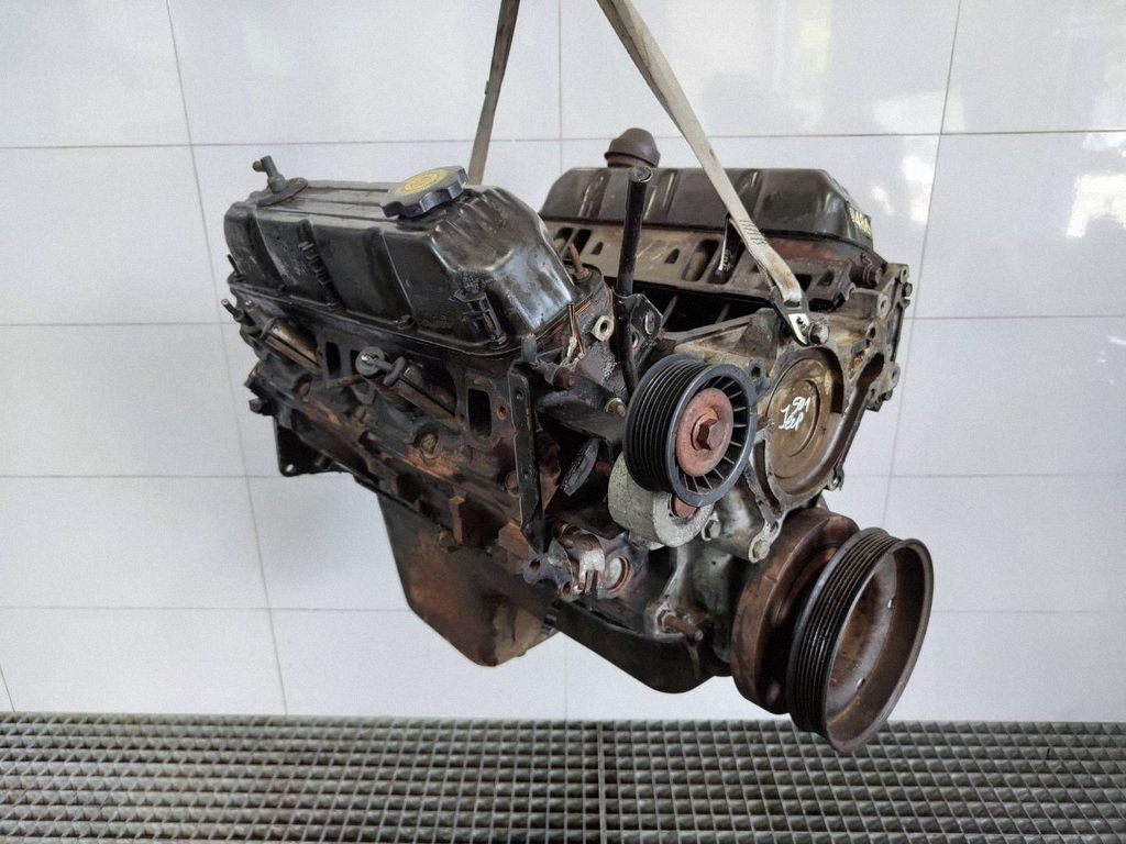 Motor — Jeep Cherokee, Skladom v EÚ — foto 2 z 9