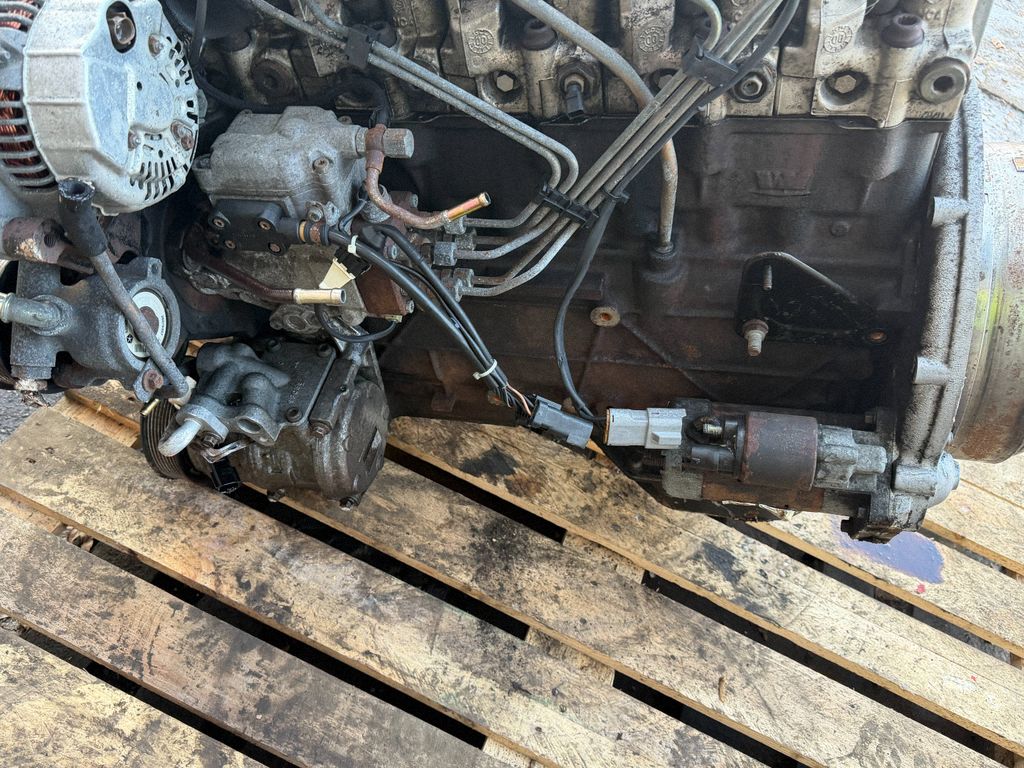Motor — Jeep Cherokee, Skladom v EÚ — foto 12 z 19