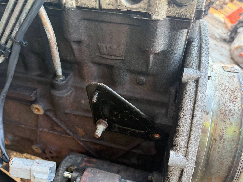 Motor — Jeep Cherokee, Skladom v EÚ — foto 14 z 19
