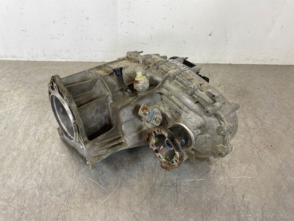 Převodovka 68240445AC — Case, Skladom v EÚ — foto 1