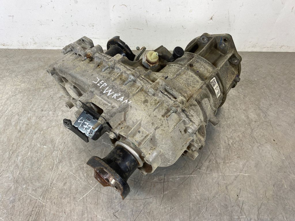 Převodovka 68240445AC — Case, Skladom v EÚ — foto 13 z 20