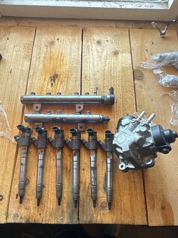 Motor 0445110523 — Jeep Cherokee, Skladom v EÚ — foto 1