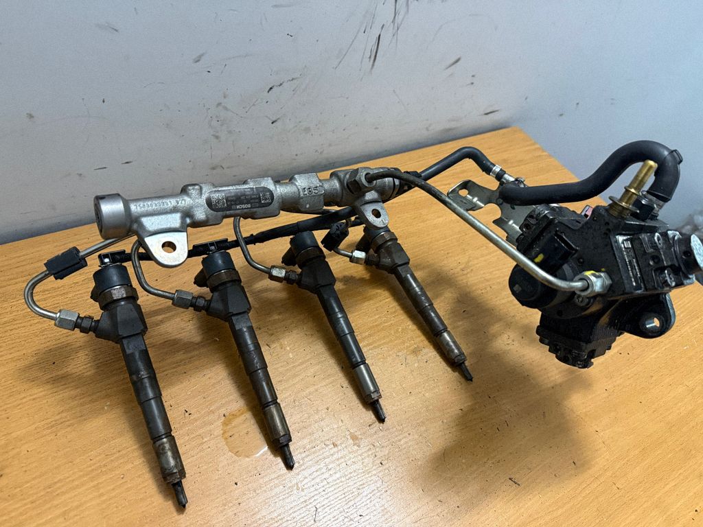 Motor 0445110682 — Jeep Renegade, Skladom v EÚ — foto 1