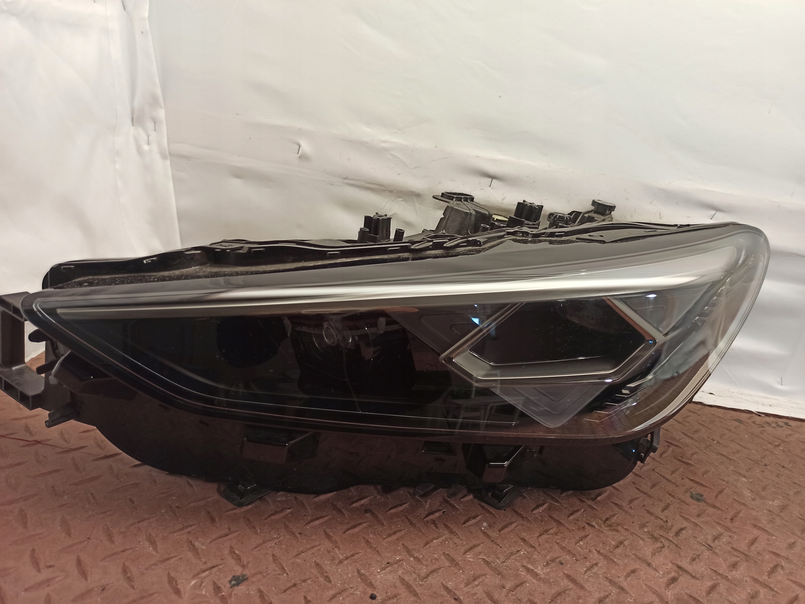 Světlomet — Cupra, Skladom v EÚ — foto 3 z 16