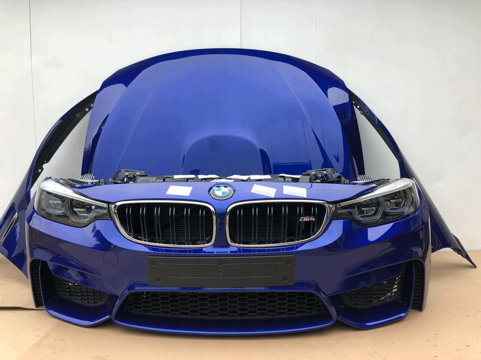 Komplet předek — BMW M3, Skladom v EÚ — foto 1