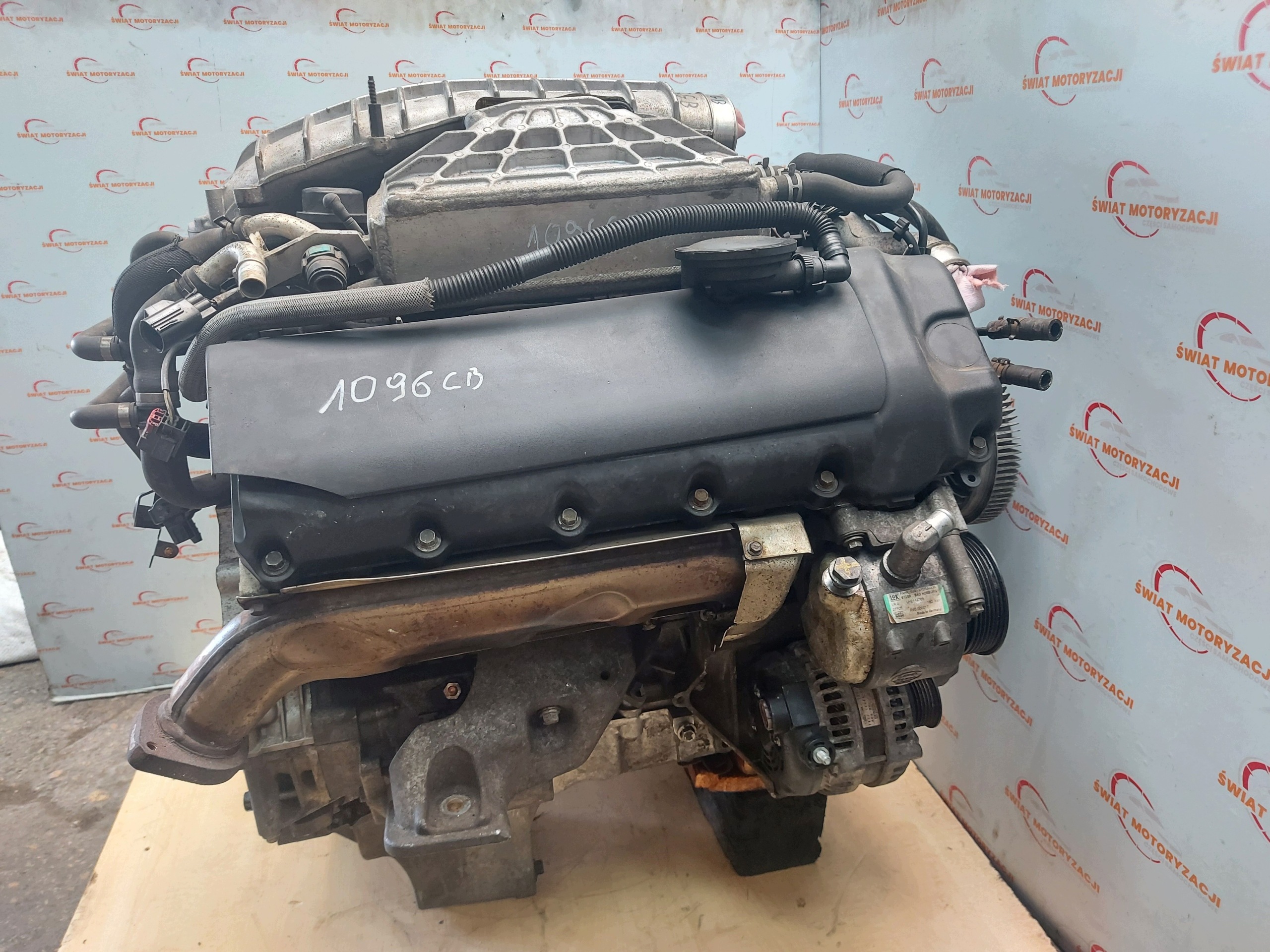 Motor — Land Rover Range Rover 4.2 V8, Skladom v EÚ — foto 1