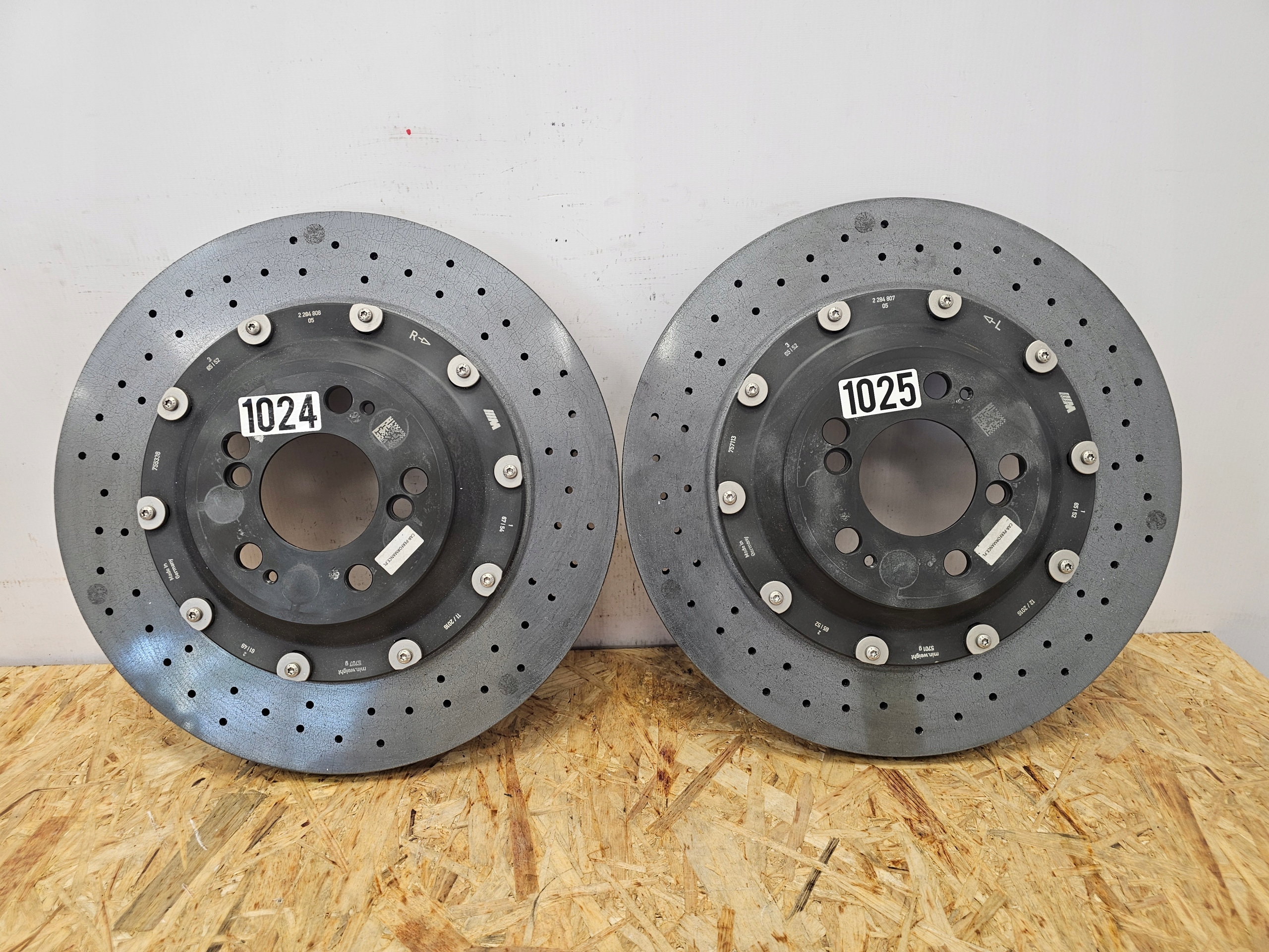 OEM komponent — BMW M3, Skladom v EÚ — foto 1