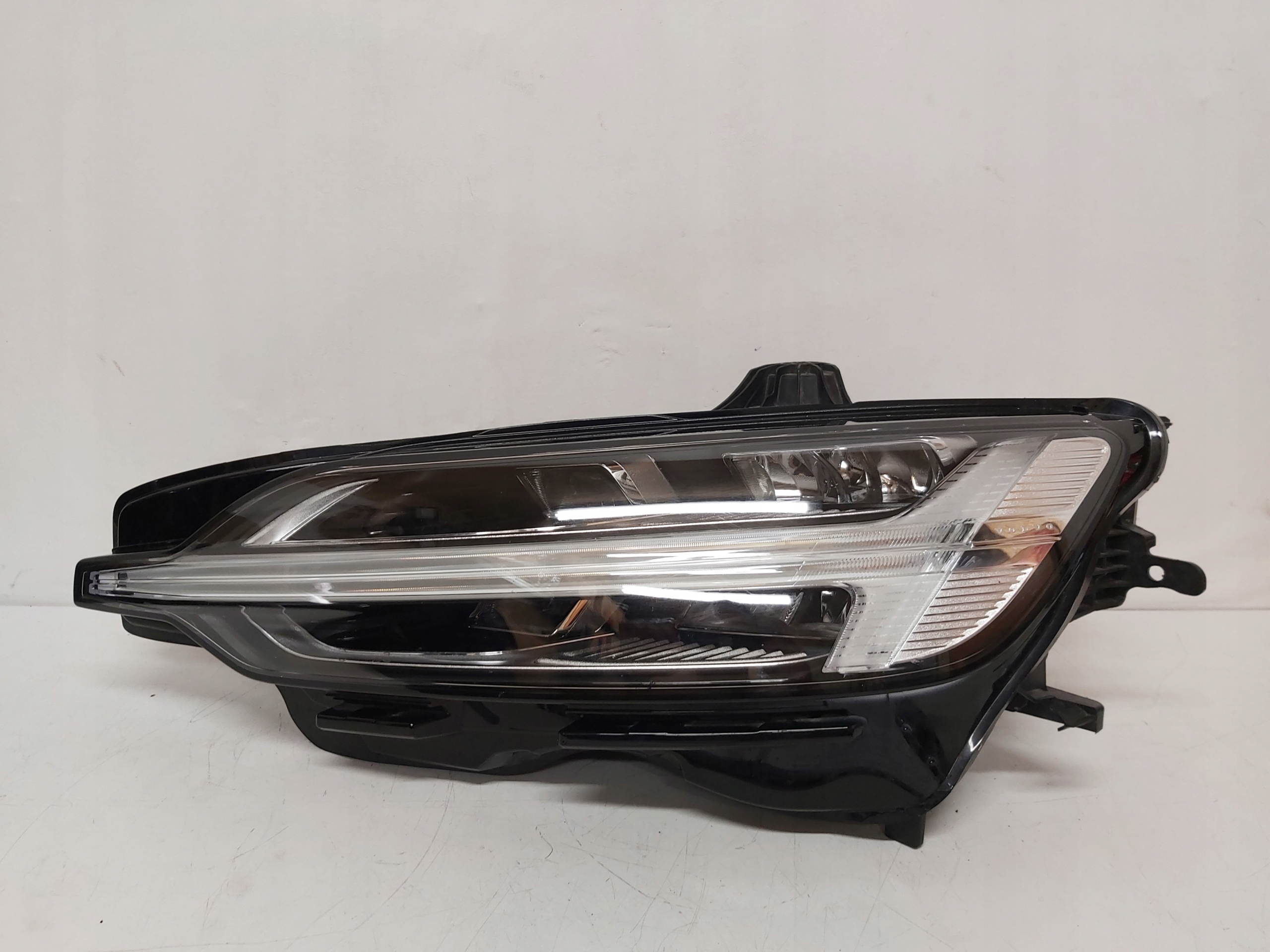 OEM komponent — Volvo S60, Skladom v EÚ — foto 1 | AMECAR OEM komponent — Volvo S60, Skladom v EÚ — foto 1