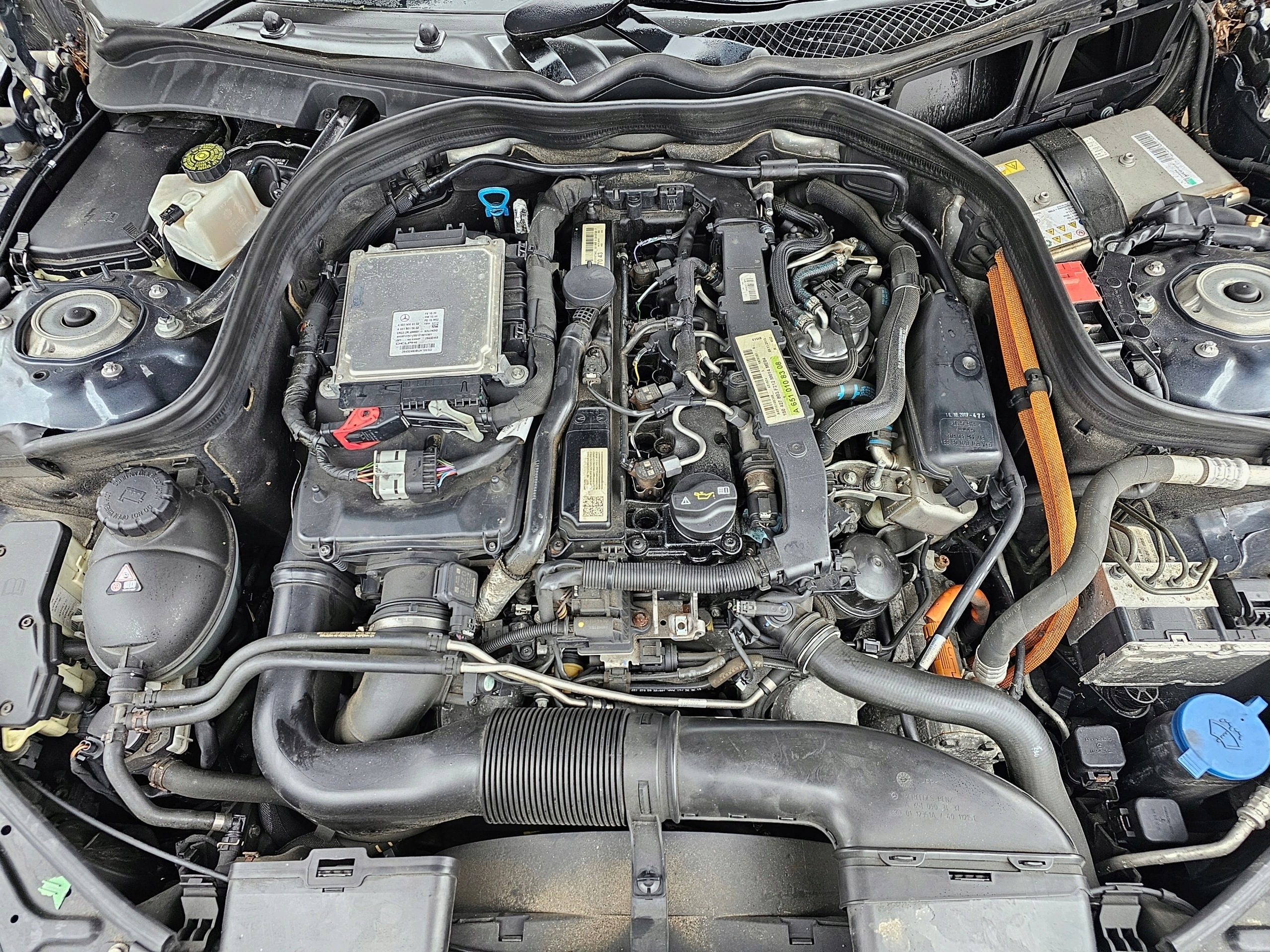 Kompletní motor — Mercedes-Benz E-Class 2.2 CDI, Skladom v EÚ — foto 1