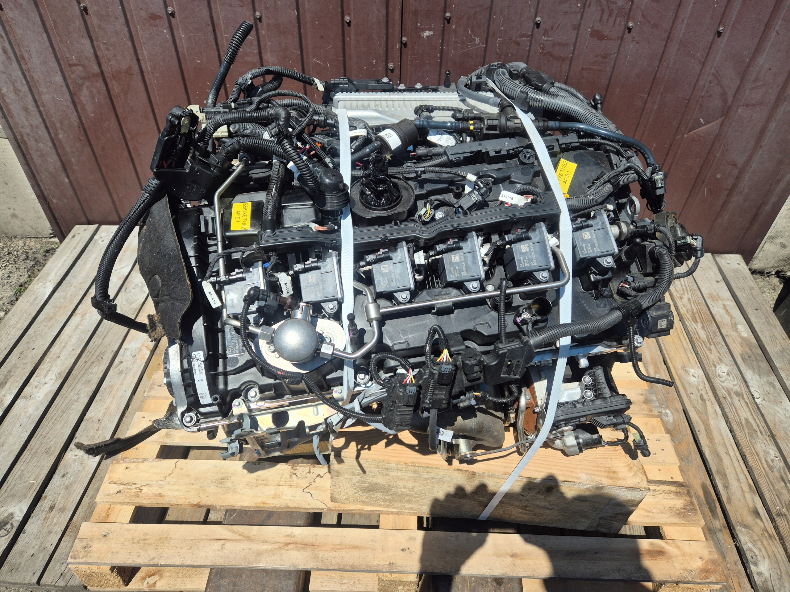 Kompletní motor — BMW X6, Skladom v EÚ — foto 1