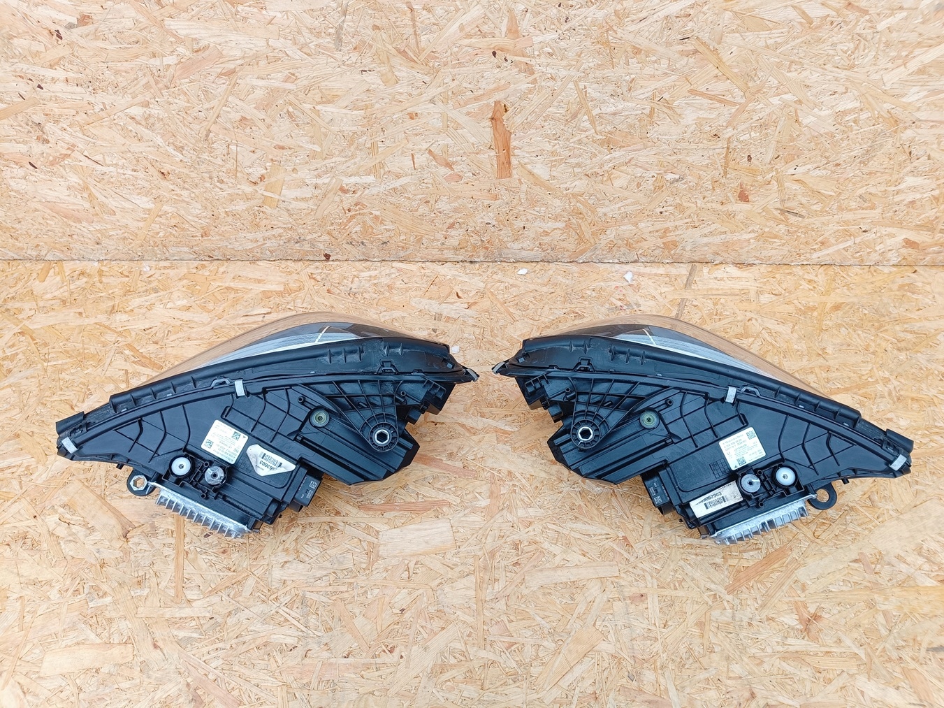 Světlomet — BMW, Skladom v EÚ — foto 10 z 12