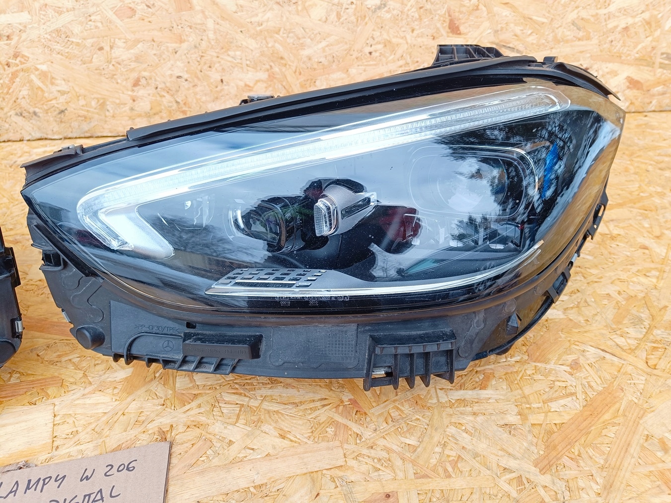 Světlomet — BMW, Skladom v EÚ — foto 3 z 12