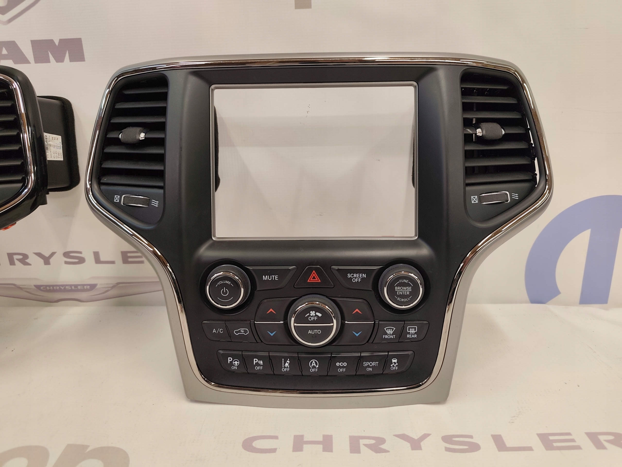 OEM komponent — Jeep Cherokee, Skladom v EÚ — foto 1