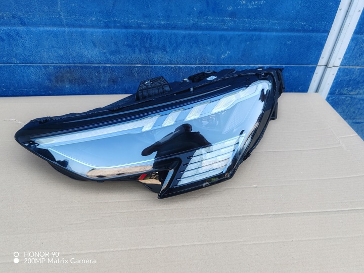 Světlomet — Audi S3, Skladom v EÚ — foto 1