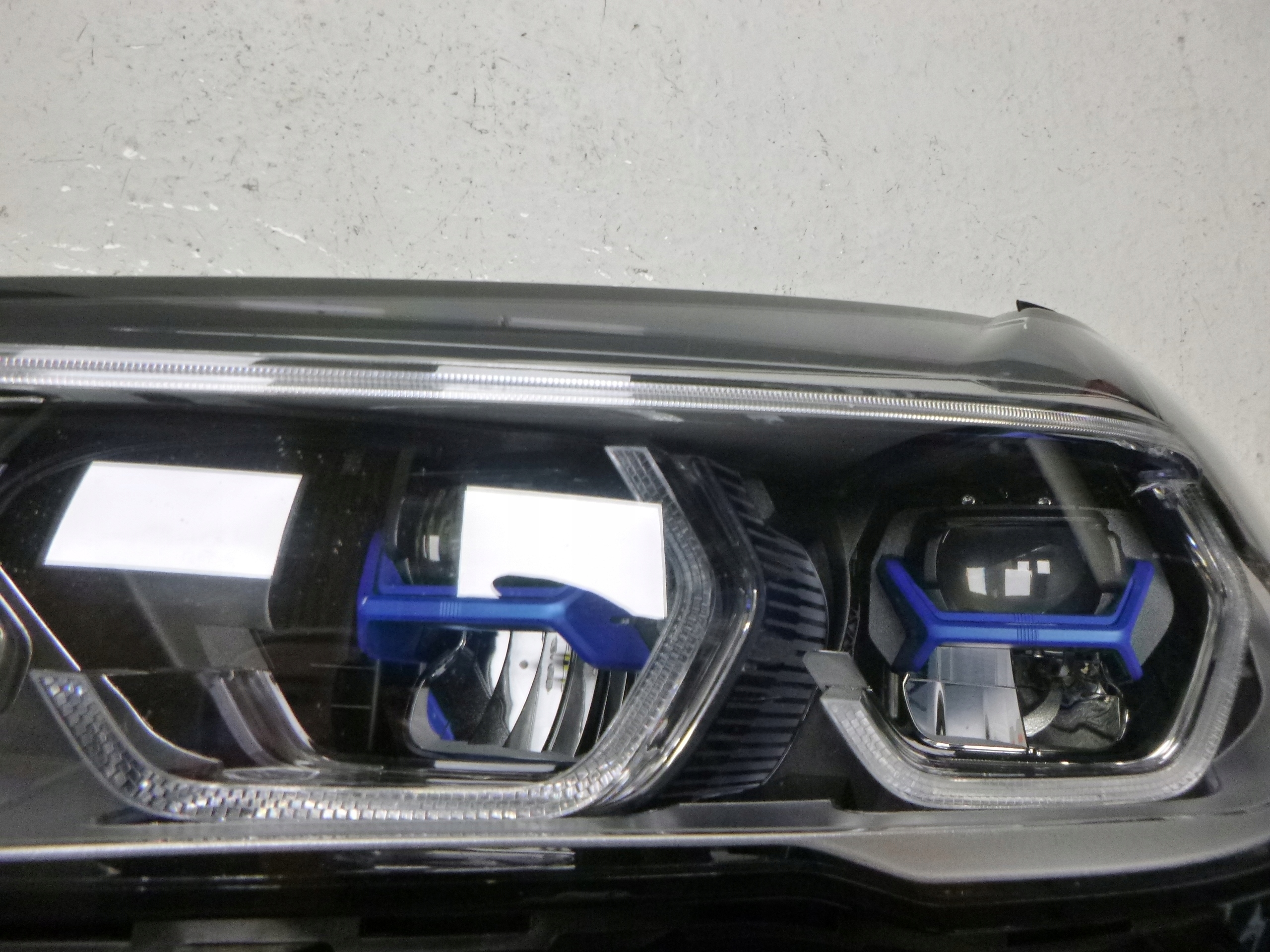 Světlomet — Audi, Skladom v EÚ — foto 11 z 16