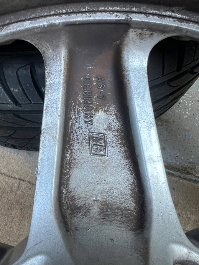 Kola — BMW M3, dovoz USA — foto 11 z 12