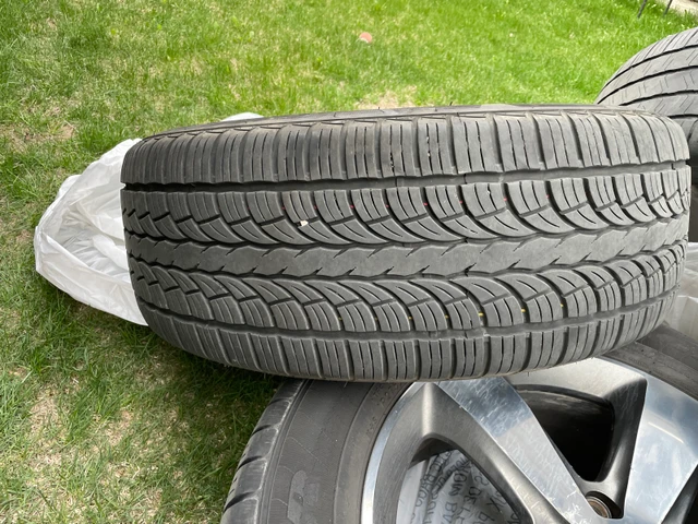 Kola — Jeep Cherokee, dovoz Kanada — foto 3 z 5