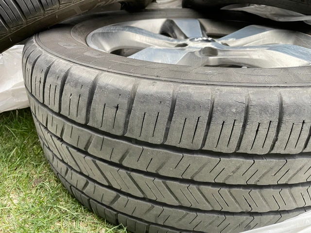 Kola — Jeep Cherokee, dovoz Kanada — foto 4 z 5