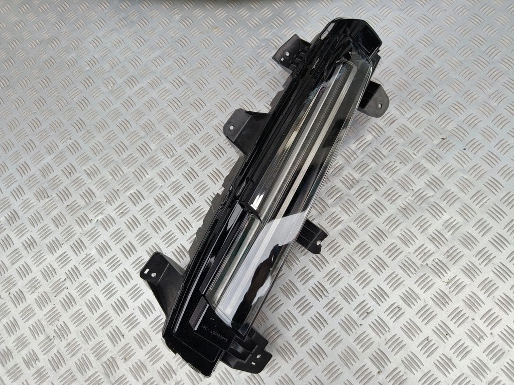 85117443 Cadillac Escalade LED Daytime světlomet, Skladom v EÚ — foto 1