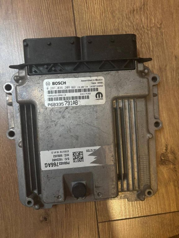 0281036208 Jeep Gladiator Engine control unit/module ECU, Skladom v EÚ — foto 1