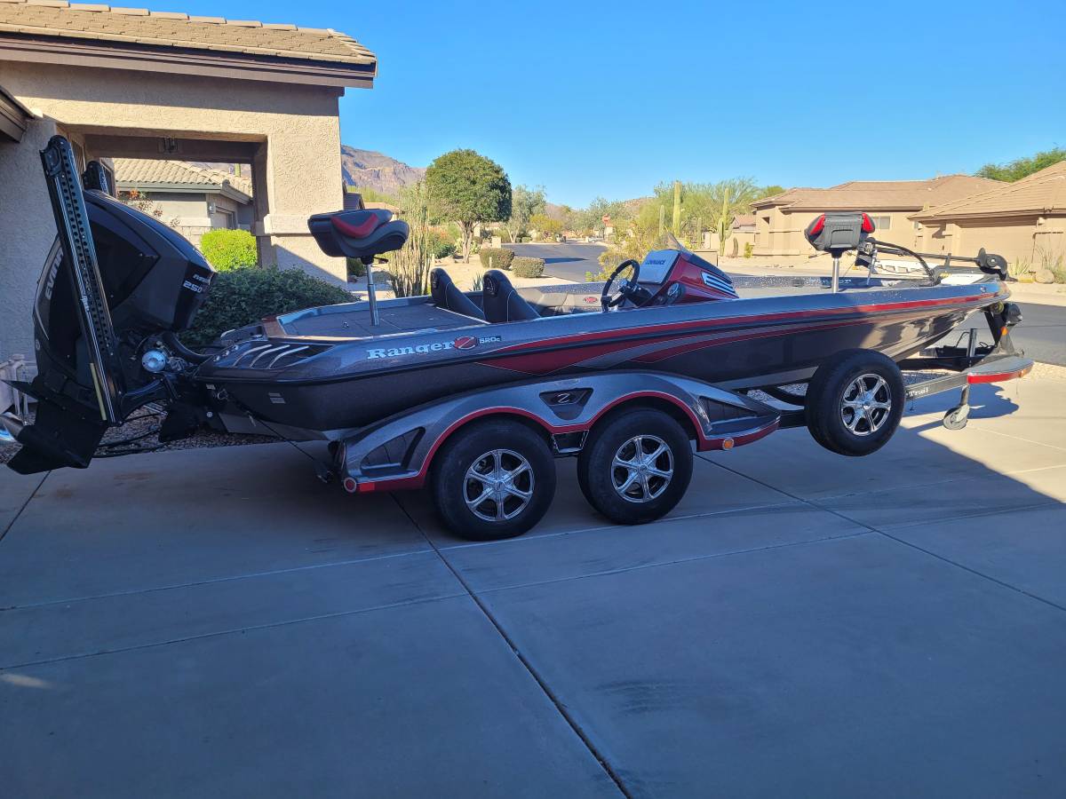2018 Ranger, zlatá, dovoz USA — foto 2 z 10