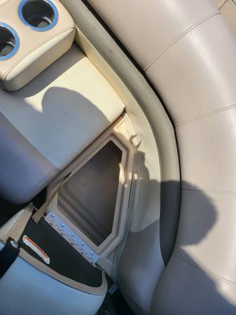 2014 Sun Tracker, dovoz USA — foto 10 z 12