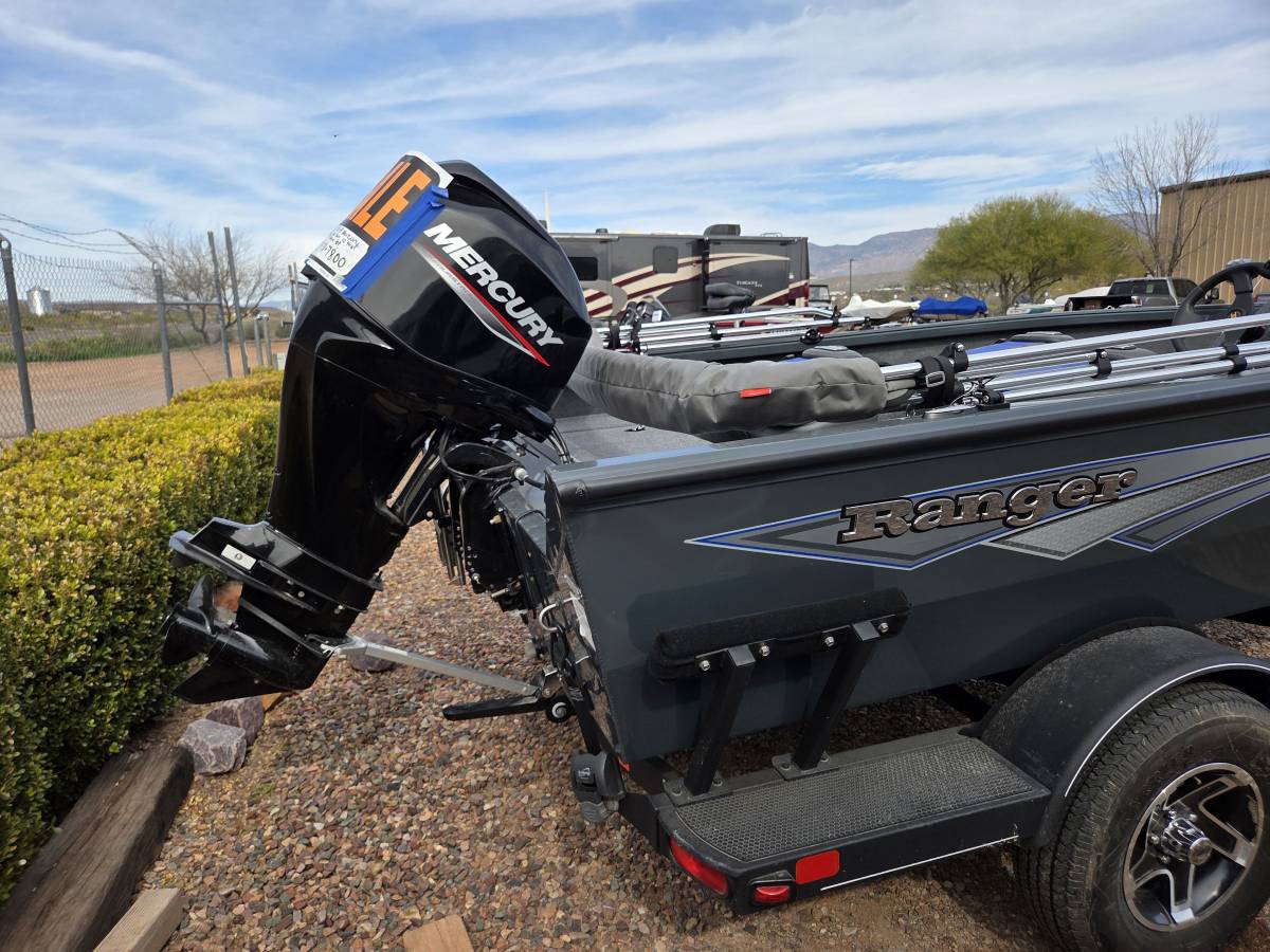 2024 Ranger, dovoz USA — foto 6 z 12