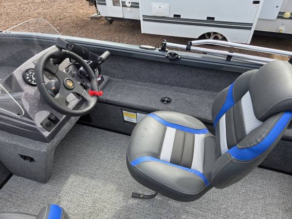 2024 Ranger, dovoz USA — foto 9 z 12