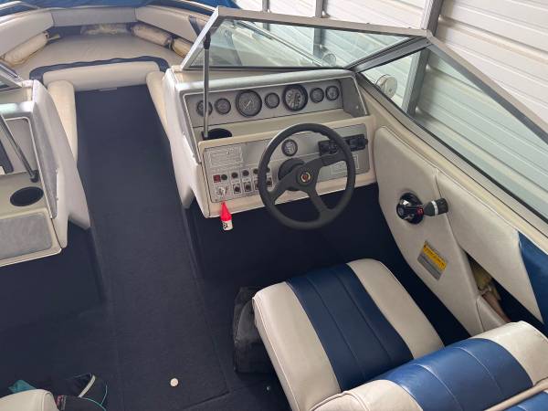1986 Sea Ray, dovoz USA — foto 2 z 12