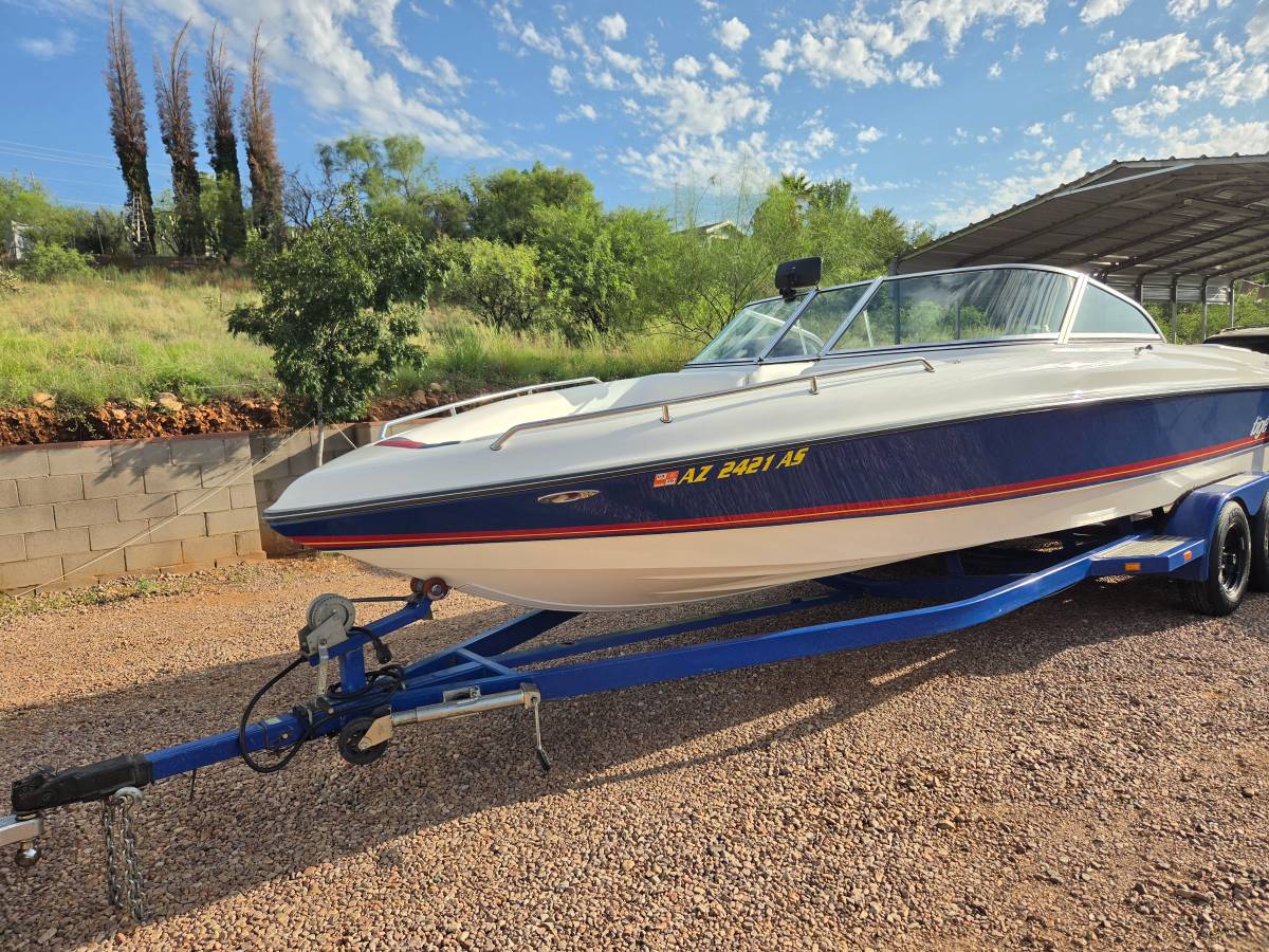 1996 Tige, dovoz USA — foto 3 z 12