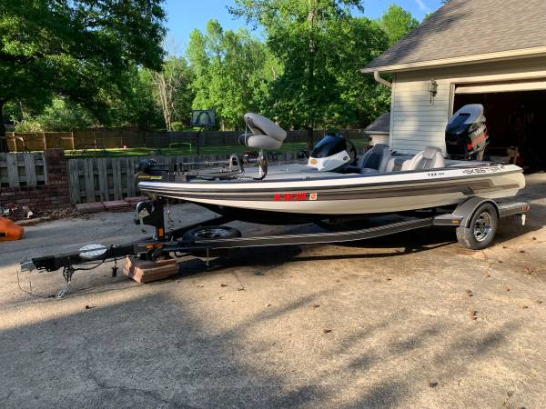 2012 Skeeter, dovoz USA — foto 4 z 12