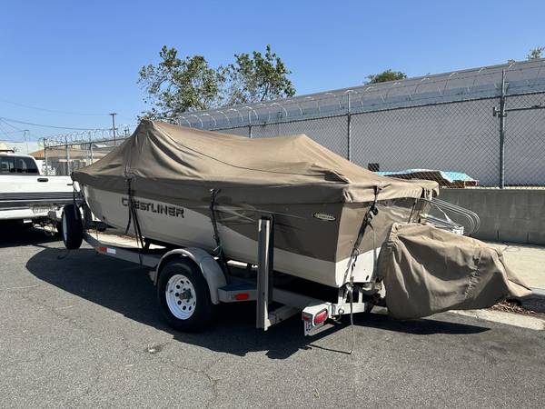 2002 Crestliner, dovoz USA — foto 12 z 12